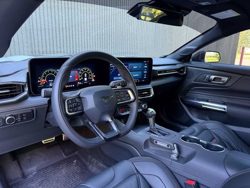 Used 2025 Ford Mustang GT Premium w/ GT Performance Package RWD image 11