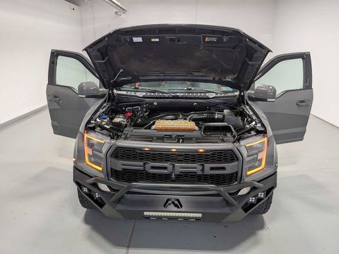 Used 2018 Ford F150 Raptor w/ Equipment Group 802A Luxury AWD/4WD image 13