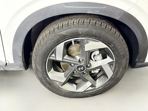 Used 2023 Hyundai Venue SEL w/ Cargo Package image 31