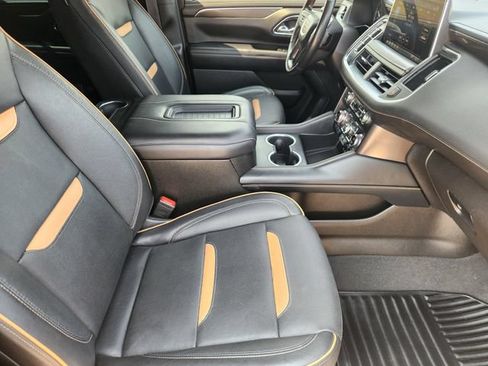 Used 2021 GMC Yukon XL AT4 w/ AT4 Premium Plus Package AWD/4WD image 13
