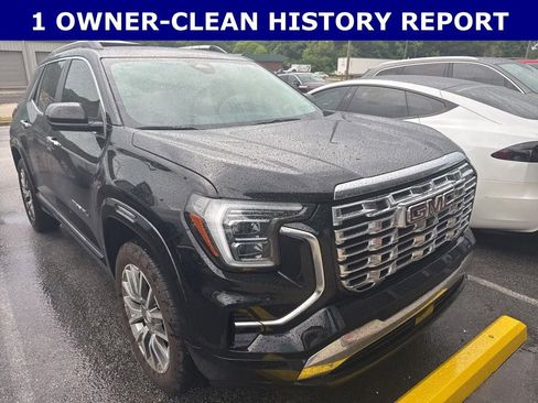 Used 2026 GMC Terrain Denali AWD/4WD image 2