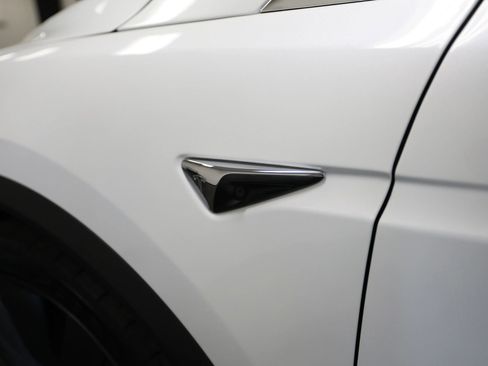 Used 2020 Tesla Model X Long Range image 14