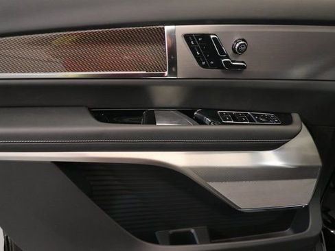 New 2026 Cadillac Vistiq Sport image 7
