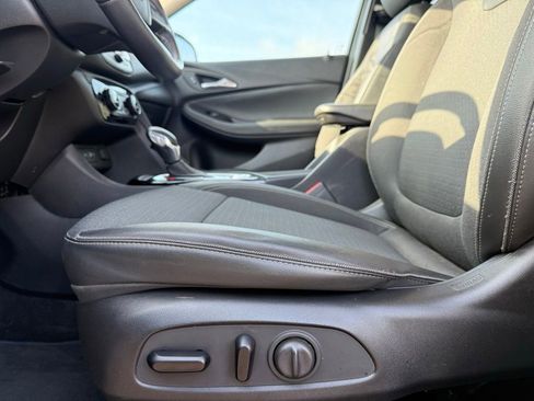 Used 2023 Buick Encore GX Select FWD image 9