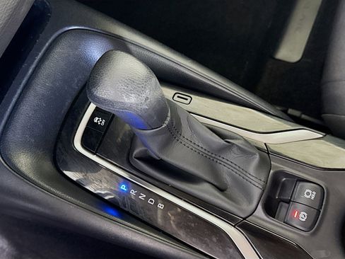 Used 2022 Toyota Corolla LE FWD image 20