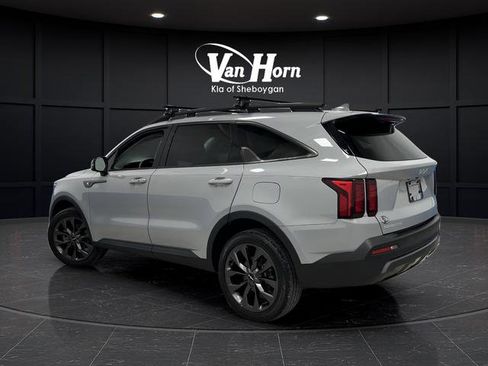 Used 2023 Kia Sorento X-Line EX image 3