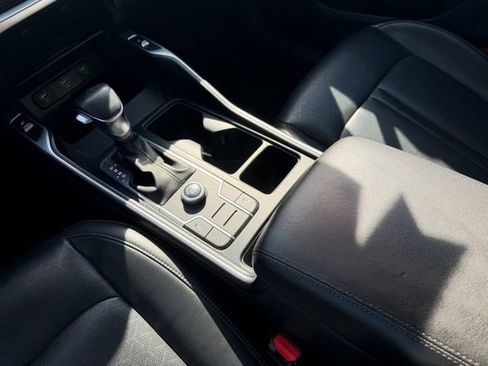 Used 2021 Kia Sorento S w/ Panoramic Sunroof Package image 18