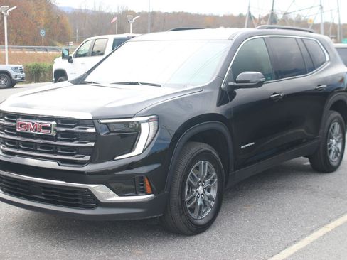 New 2025 GMC Acadia Elevation image 3