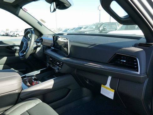 New 2026 Chevrolet Tahoe Premier image 9