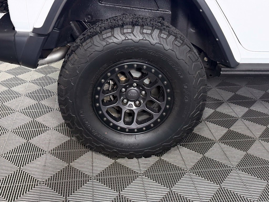 Used 2021 Jeep Wrangler Unlimited Rubicon w/ Xtreme Recon 35" Tire Package AWD/4WD image 8