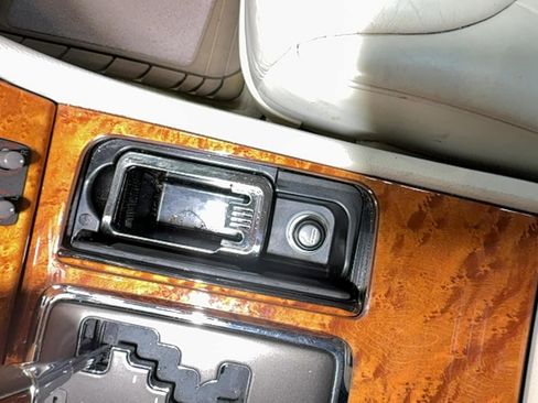 Used 2002 Lexus LS 430 image 27