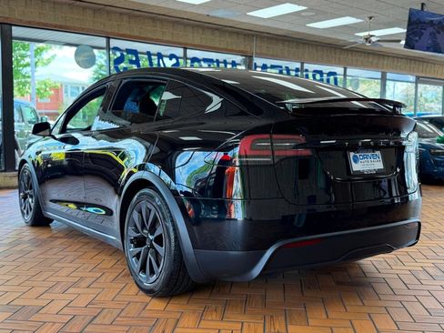 Used 2023 Tesla Model X AWD/4WD image 11