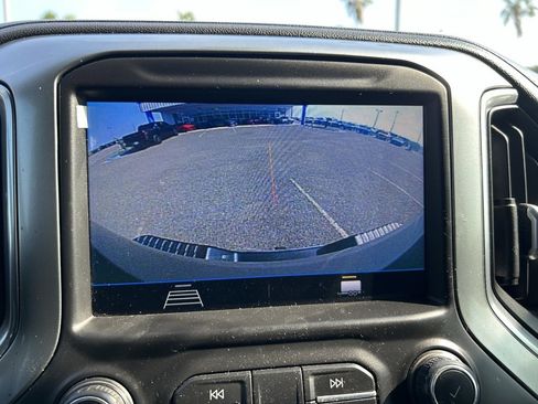 Used 2022 Chevrolet Silverado 2500 LT w/ Convenience Package image 14