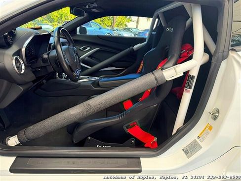 Used 2018 Chevrolet Camaro SS RWD image 32
