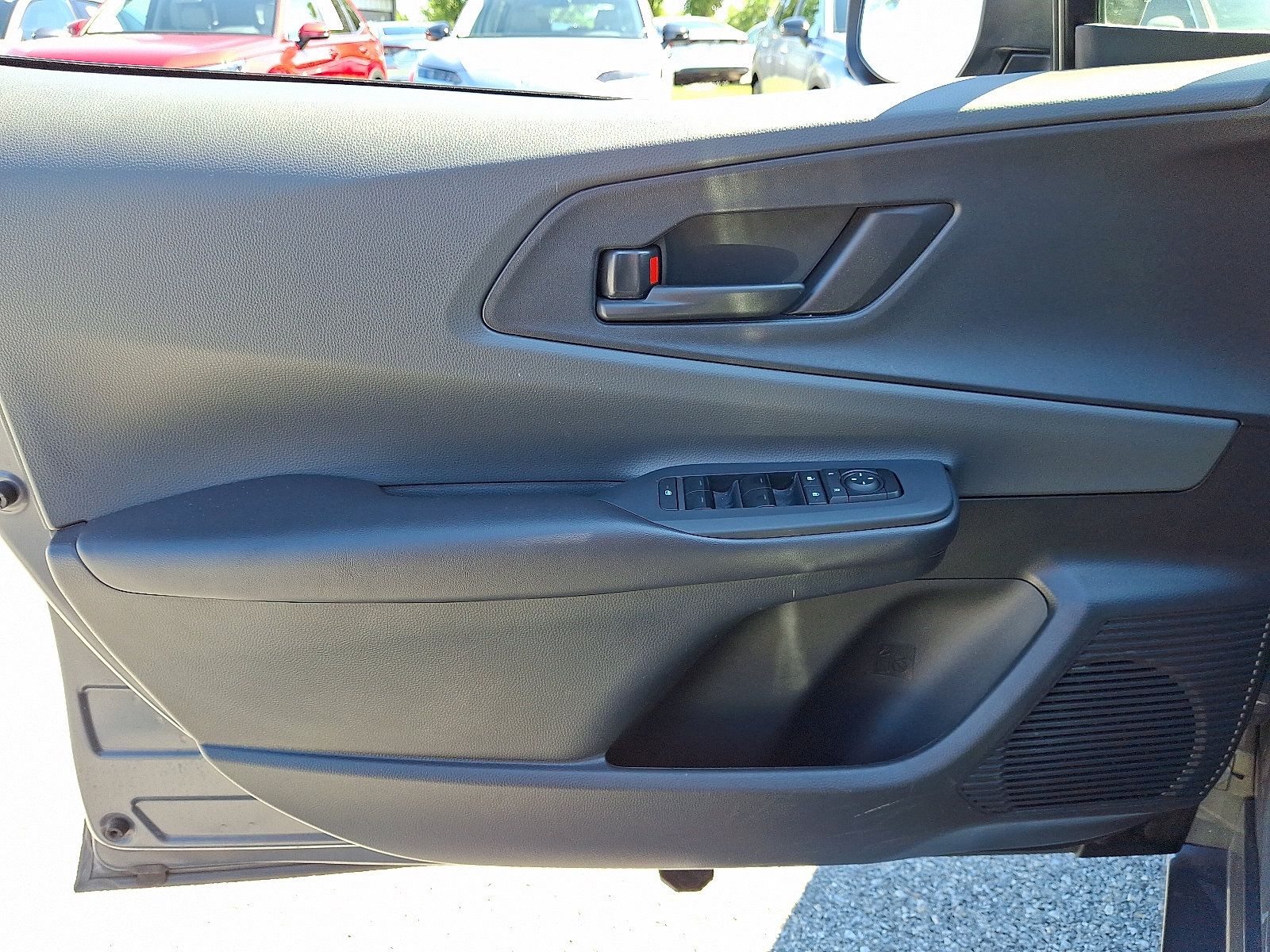 Used 2024 Toyota Prius LE FWD image 12