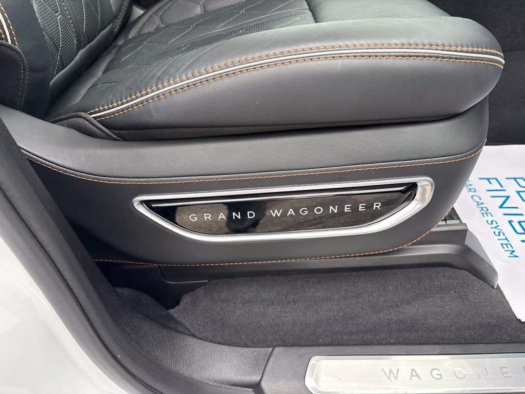 Used 2024 Jeep Grand Wagoneer Series III w/ Flexible Seating Group AWD/4WD image 55