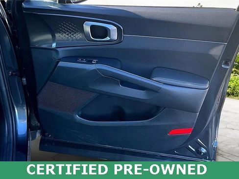 Certified 2025 Kia Sorento S image 23