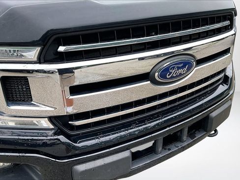 Used 2018 Ford F150 XLT w/ Equipment Group 302A Luxury AWD/4WD image 28