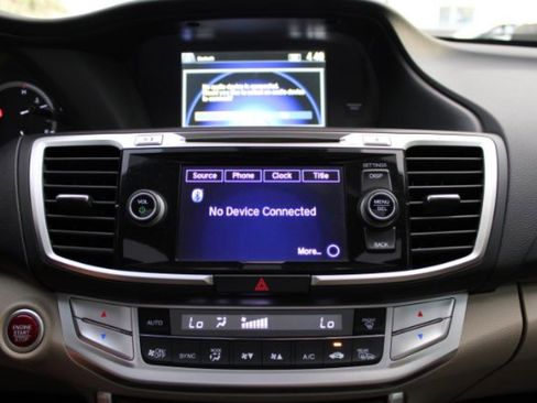 Used 2015 Honda Accord EX-L image 18