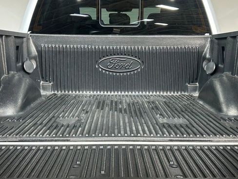 Used 2019 Ford F150 Lariat w/ Equipment Group 502A Luxury AWD/4WD image 38