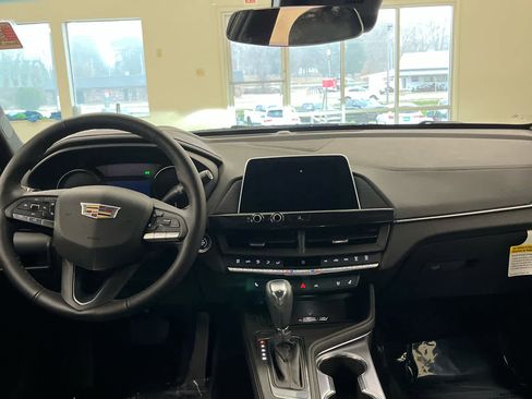 Used 2025 Cadillac CT4 Premium Luxury image 16