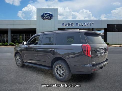 New 2026 Ford Expedition Active RWD image 3