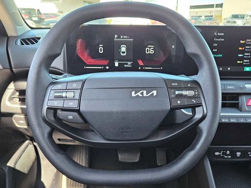 Certified 2025 Kia K4 LXS image 20