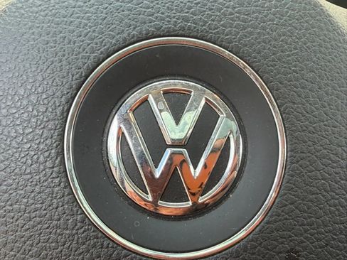 Used 2014 Volkswagen Jetta SE FWD image 24