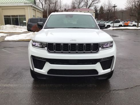 New 2026 Jeep Grand Cherokee Limited image 2