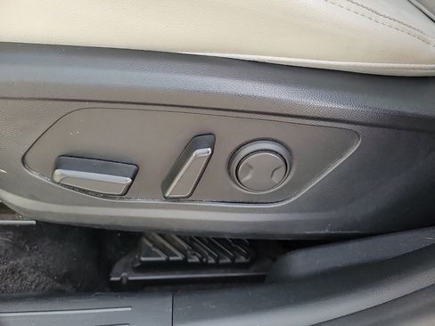 Used 2023 Hyundai Tucson Limited image 11