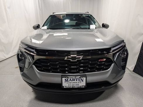 New 2026 Chevrolet Trax RS w/ Sunroof Package FWD image 8