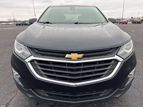 Used 2020 Chevrolet Equinox LT image 2