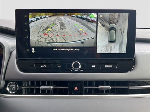 New 2025 Mitsubishi Outlander SE image 14