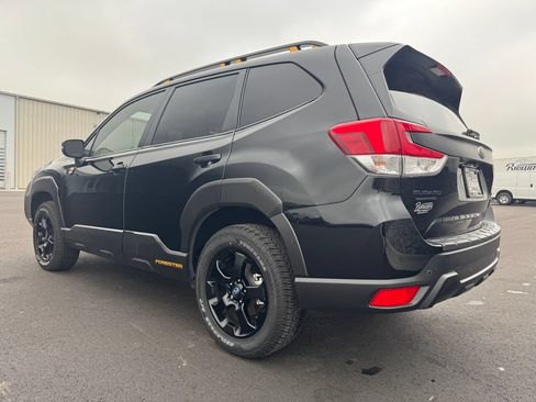 Used 2025 Subaru Forester Wilderness AWD/4WD image 7