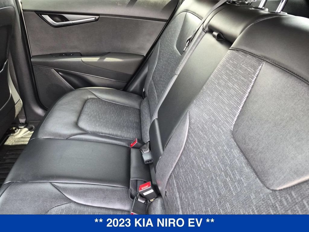 Used 2023 Kia Niro Wave w/ Wave Preserve Package FWD image 15