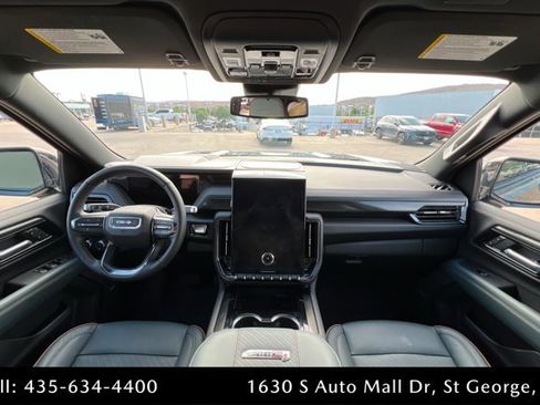 Used 2026 GMC Yukon XL AT4 AWD/4WD image 9