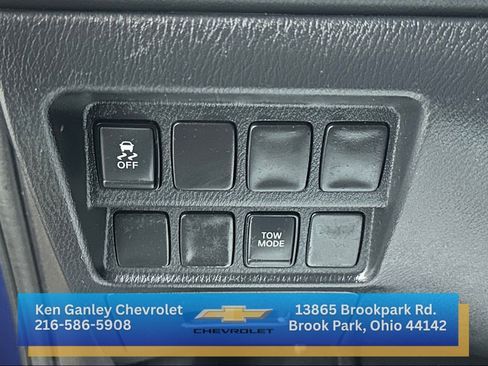 Used 2017 Nissan Pathfinder S image 10