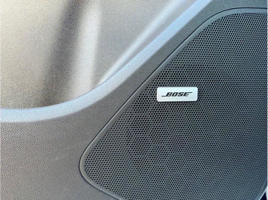 Used 2022 Chevrolet Bolt EUV Premier w/ Sun & Sound Package FWD image 30