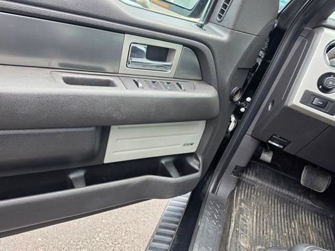 Used 2014 Ford F150 FX4 w/ Equipment Group 402A Luxury AWD/4WD image 13