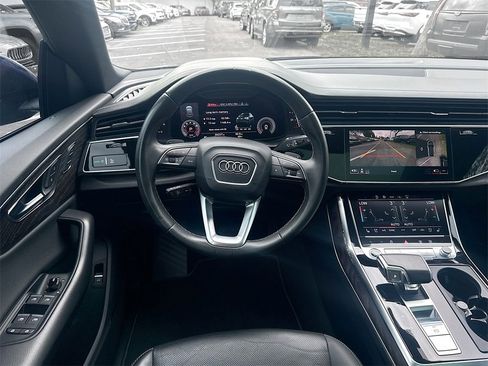 Used 2021 Audi Q8 Prestige w/ Prestige Package image 25