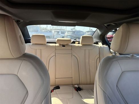 Used 2020 BMW 530i w/ Convenience Package image 25
