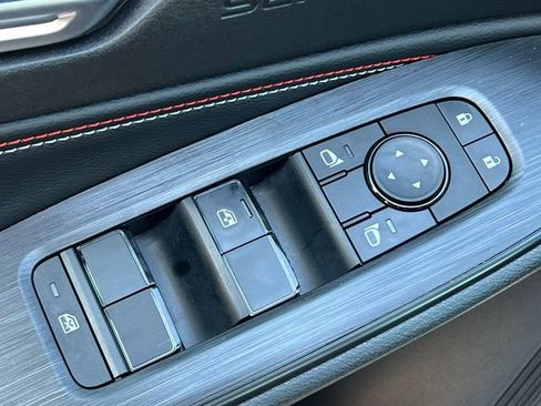 New 2026 Nissan Sentra SR w/ Floor Mat Package FWD image 13