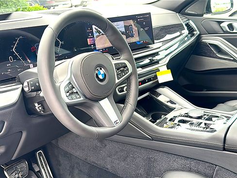 New 2027 BMW X6 xDrive40i w/ Climate Comfort Package AWD/4WD image 9