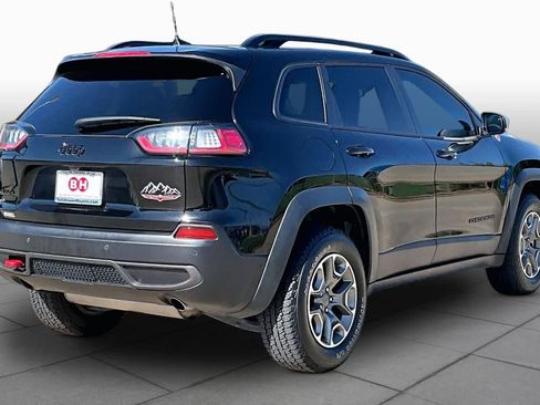 Used 2023 Jeep Cherokee Trailhawk w/ Premium Leather Package AWD/4WD image 13