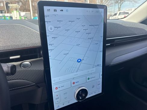 Used 2025 Ford Mustang Mach-E Premium image 37