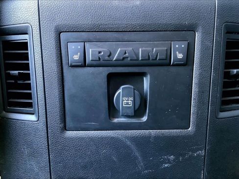 Used 2018 RAM 1500 Laramie w/ Convenience Group image 34