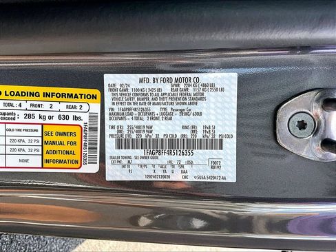 Used 2024 Ford Mustang GT Premium RWD image 4