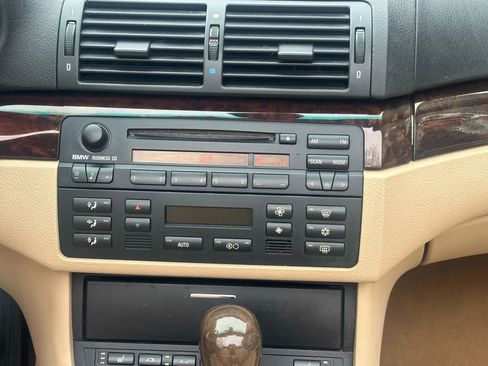 Used 2005 BMW 330Ci Convertible image 34