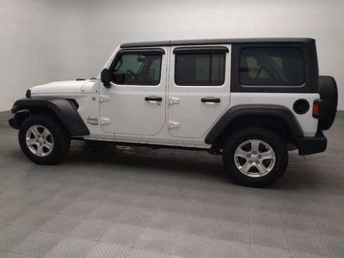 Used 2018 Jeep Wrangler Unlimited Sport S AWD/4WD image 3