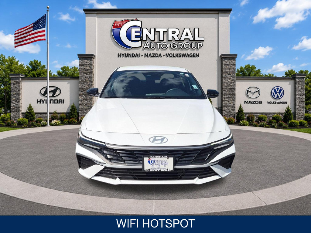 Certified 2026 Hyundai Elantra SEL FWD image 2